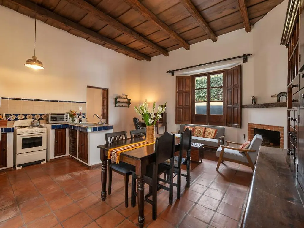 Appartement Casita Del Escritor à Antigua